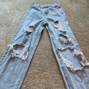 Woman’s baggy jeans